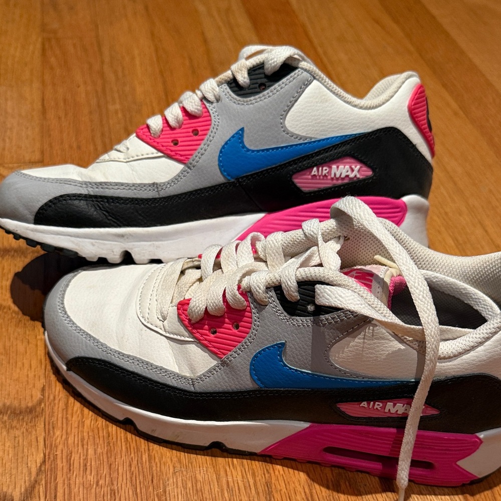 Nike Air Max Sneakers - White, Pink, Blue, Gray